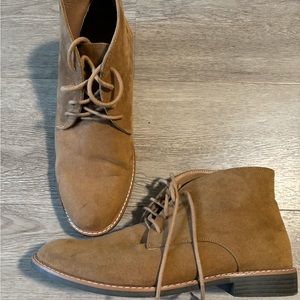 Old Navy Men booties, size 10